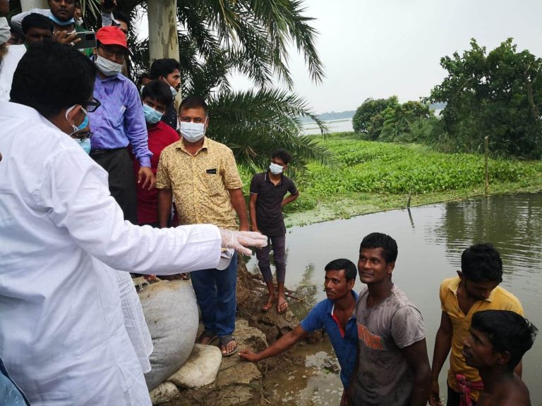 দুর্যোগে কেউ মনোবল হারাবেন না, দ্রুত বাঁধ পুনর্নির্মাণ করা হবে-  পলক