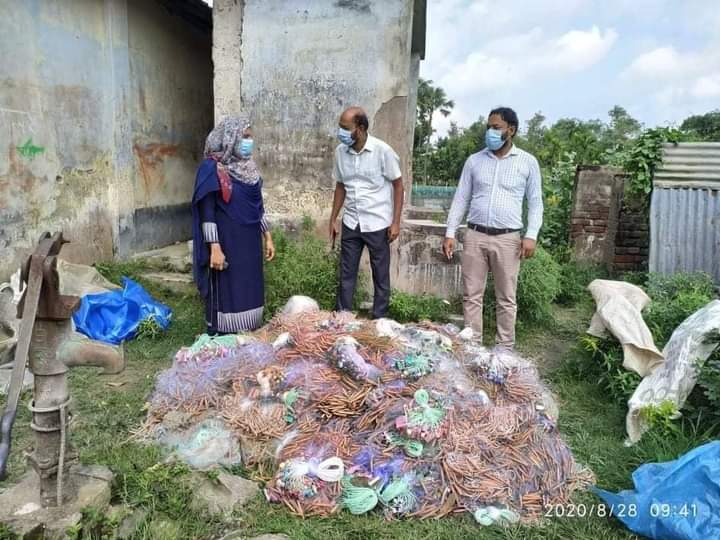 নাটোর প্রশাসনের মোবাইল কোর্ট, মামলা, জরিমানা, কারেন্ট জাল ধ্বংস