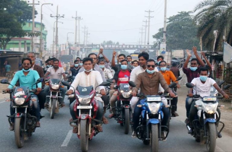 সিংড়ায় মেয়রপ্রার্থী কামরানের মোটরসাইকেল শোডাউন