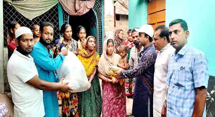 মরুর পরিবারের পাশে পরিবেশ ও মানবাধিকার কর্মীরা